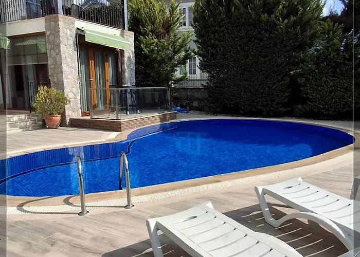 Crocus - Private 3 Bedroom In Ovacik פאטהיה