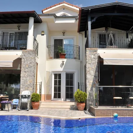 Crocus - Private 3 Bedroom In Ovacik Фетхие